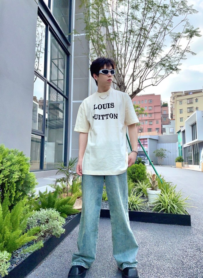 Clothes Louis Vuitton 336