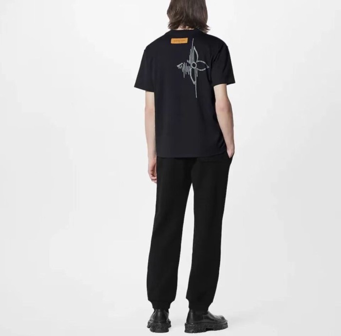 Clothes Louis Vuitton 322