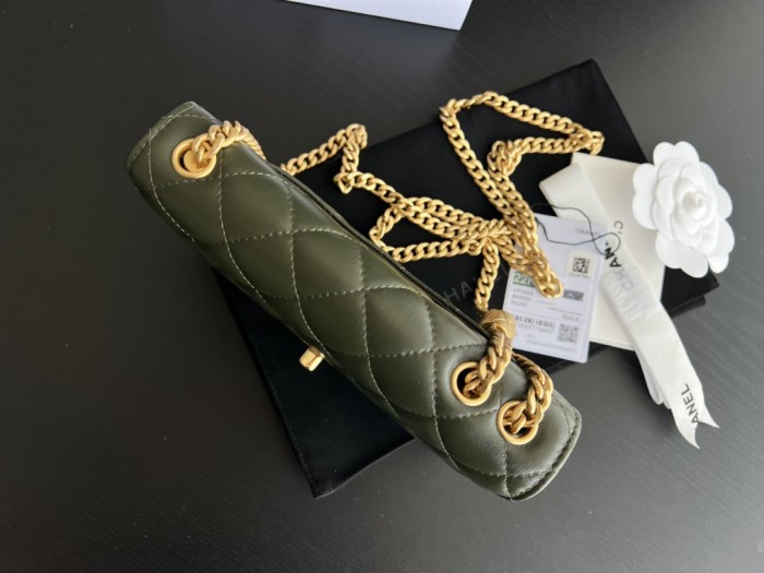 Handbag Chanel AP3043 size 19 cm