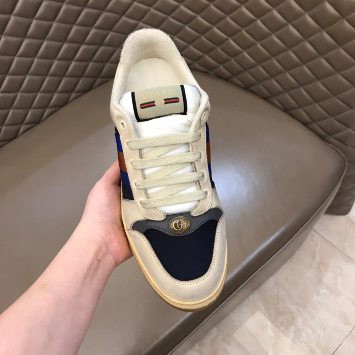 Gucci Screener GG Canvas 16