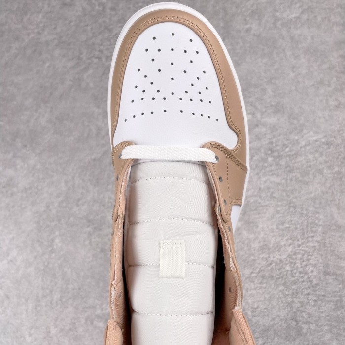 Jordan 1 Mid Tan Gum