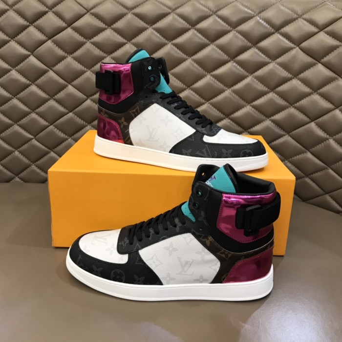 Louis Vuitton Rivoli sneaker 23