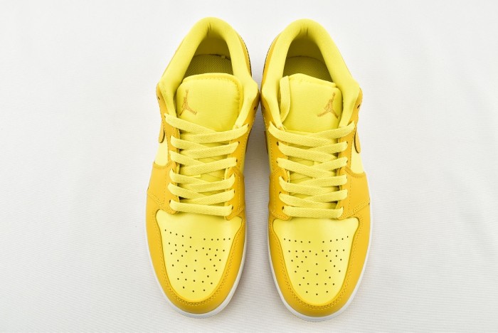Jordan 1 Low Yellow Strike (W)
