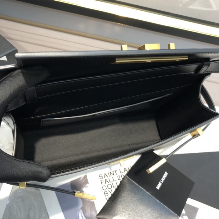 Handbags SAINT LAURENT 579271 size 29x20.5x7 cm