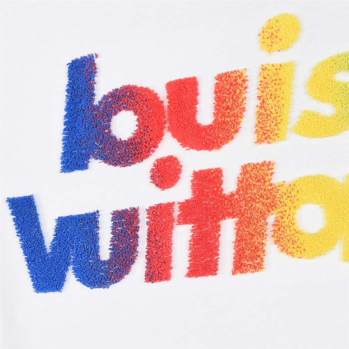 Clothes Louis Vuitton 404