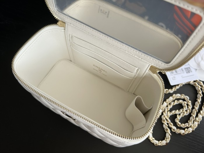 Handbag Chanel AP2199 size 17cmx9.5cmx8 cm