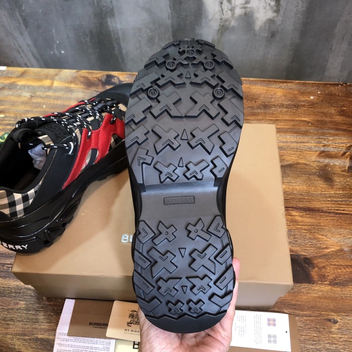 Burberry Arthur Vintage Check Cotton Nubuck Black Red Archive Beige