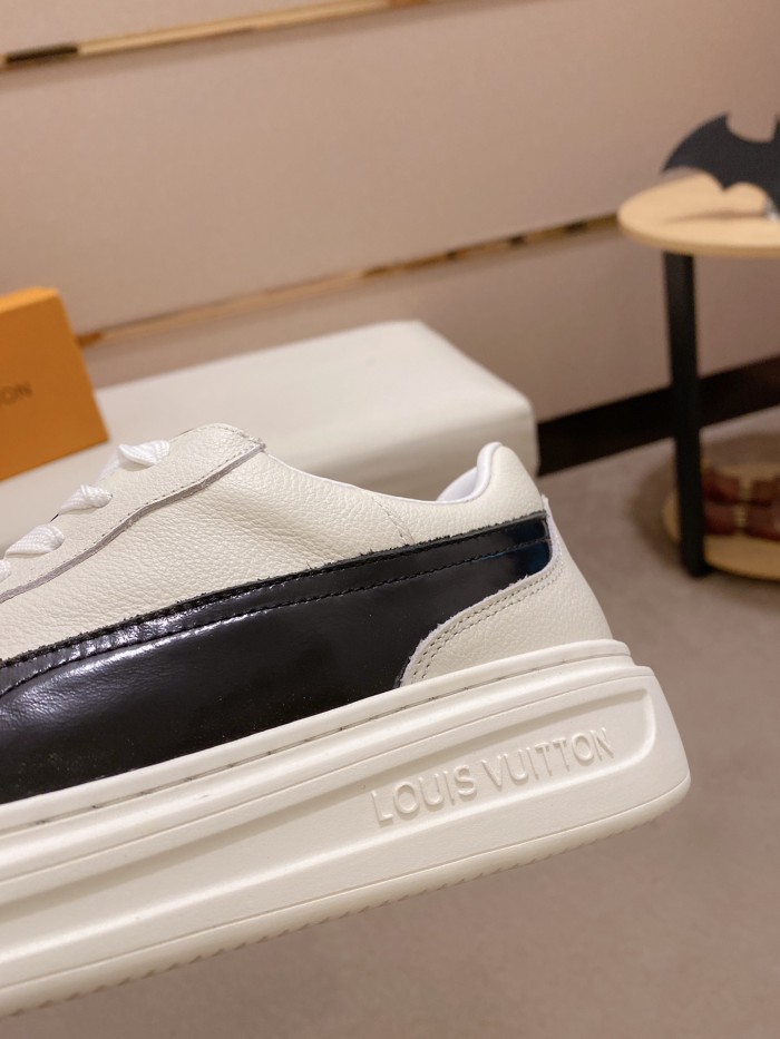 Louis Vuitton Low Top sneaker 124