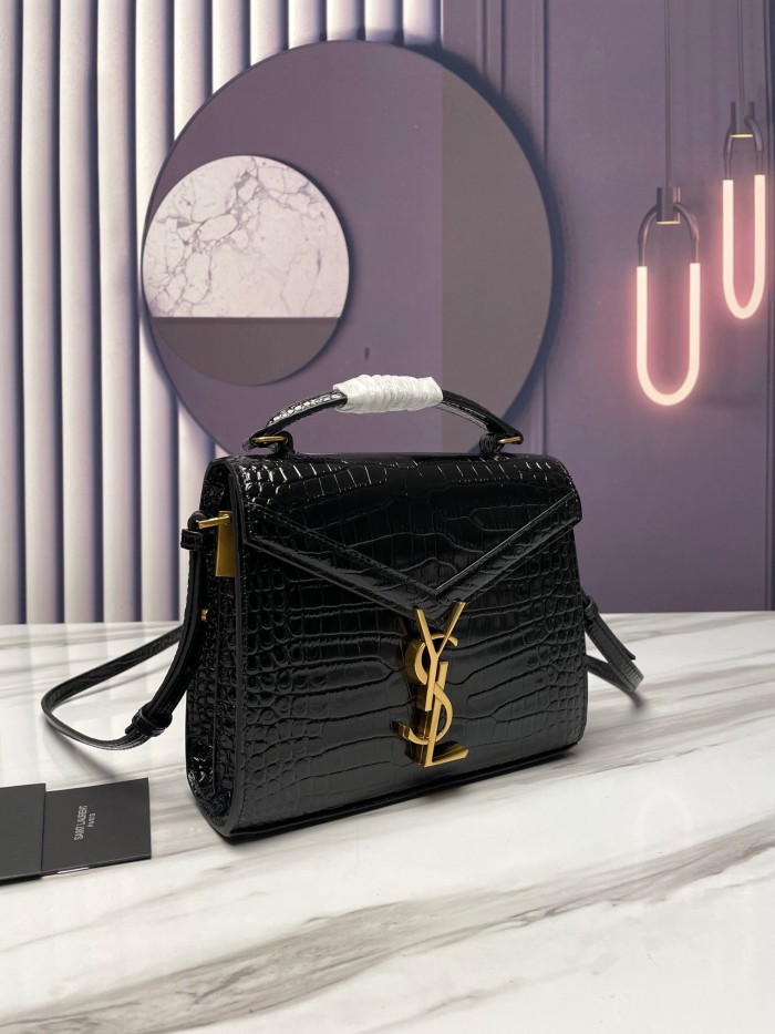 Handbags SAINT LAURENT 602716 size 20x16x7.5 cm