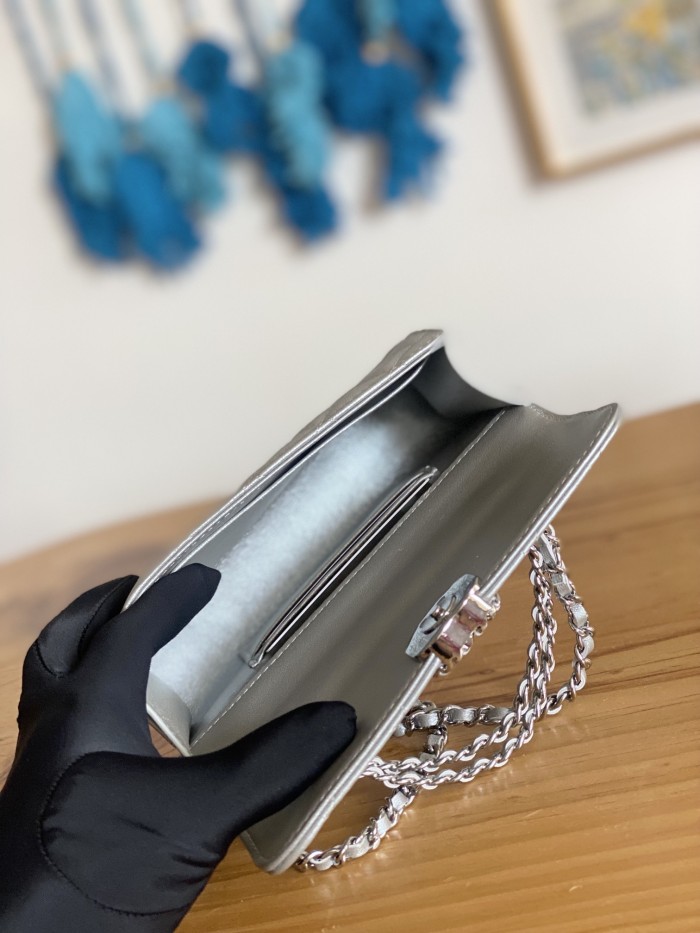 Handbag Dior AP81249 size 10*18*4.5 cm