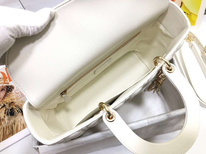 Handbag Dior M0566 size 32*25*11 cm