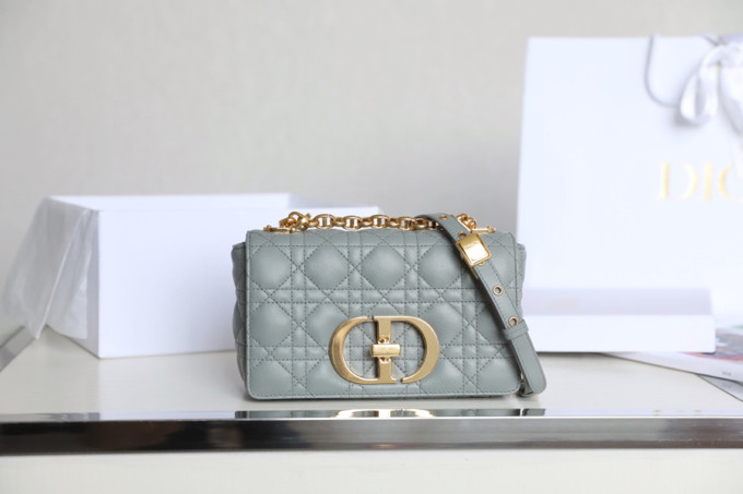 Handbag Dior size 20x12x7 cm