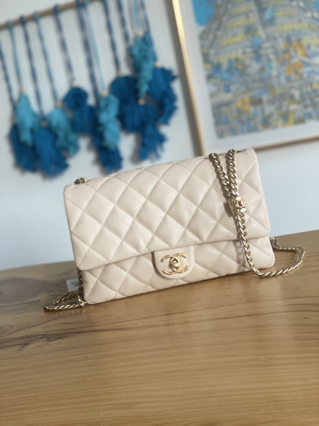 Handbag Chanel AS3609 size 16x25x10 cm