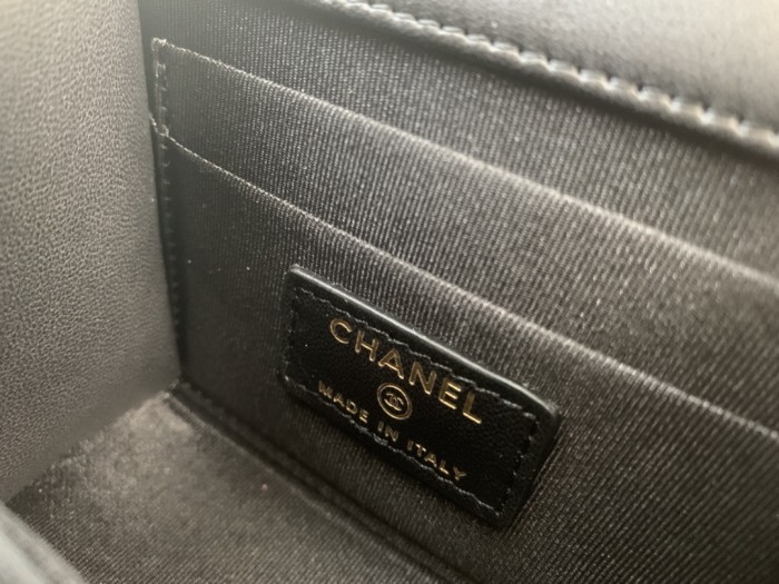 Handbag Chanel A81633 size 11cmx11cmx5 cm