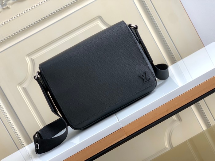 Handbag Louis Vuitton M30851 size 26 x 20 x 7cm