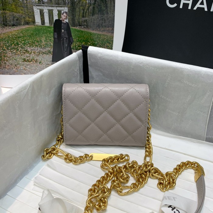 Handbag Chanel 81156 size 12 9 2.5 cm