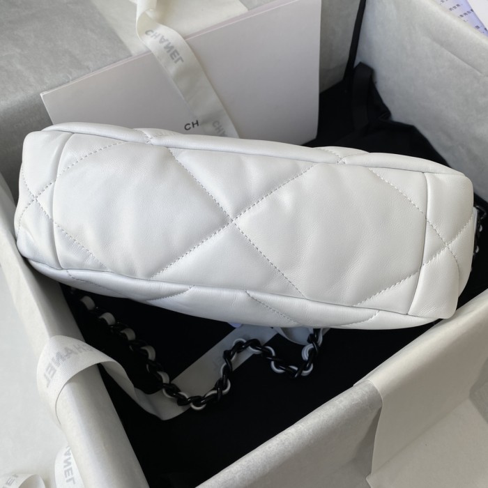 Handbag Chanel size 26/30 cm