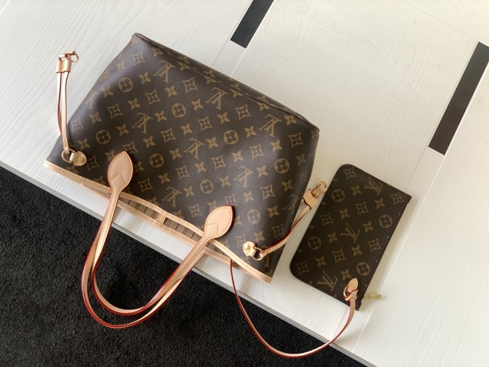 Handbag Louis Vuitton M41359 M40995 M40990 size 29 x 21 x 12cm,31 x 28 x 14cm,39.0 x 32.0 x 19.0cm