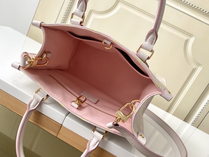 Handbag Louis Vuitton M46168 size 25 x 19 x 11.5 cm