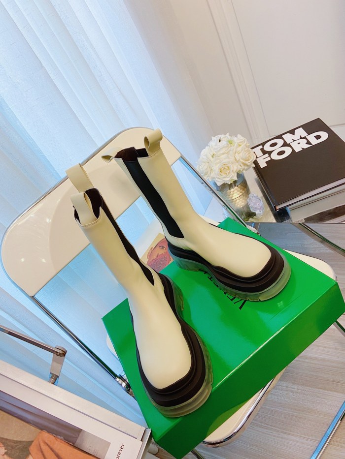 Bottega Veneta Boots 32