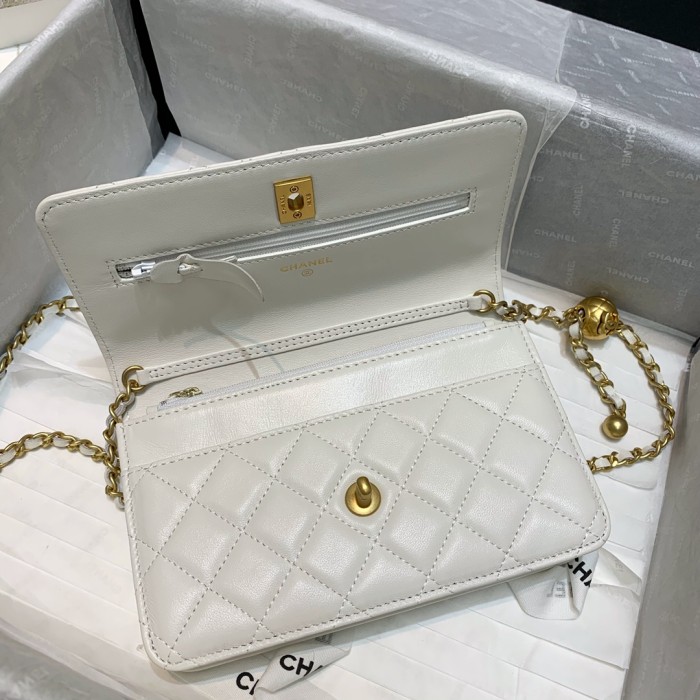 Handbag Chanel 81133 size 19 cm