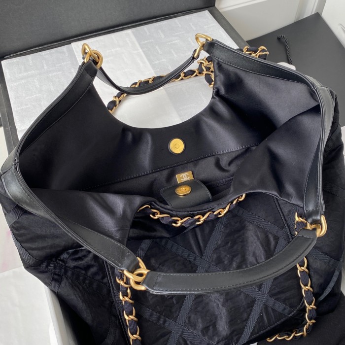 Handbag Chanel AS2993