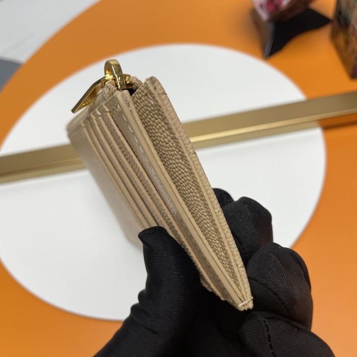 Handbags SAINT LAURENT 607915 size 13*8*2 cm