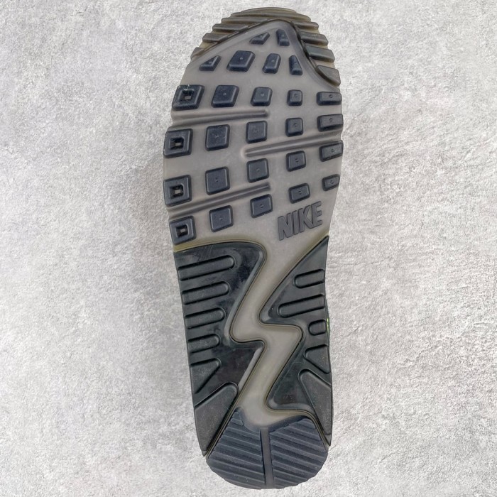 Nike Air Max 90 Sneaker 18