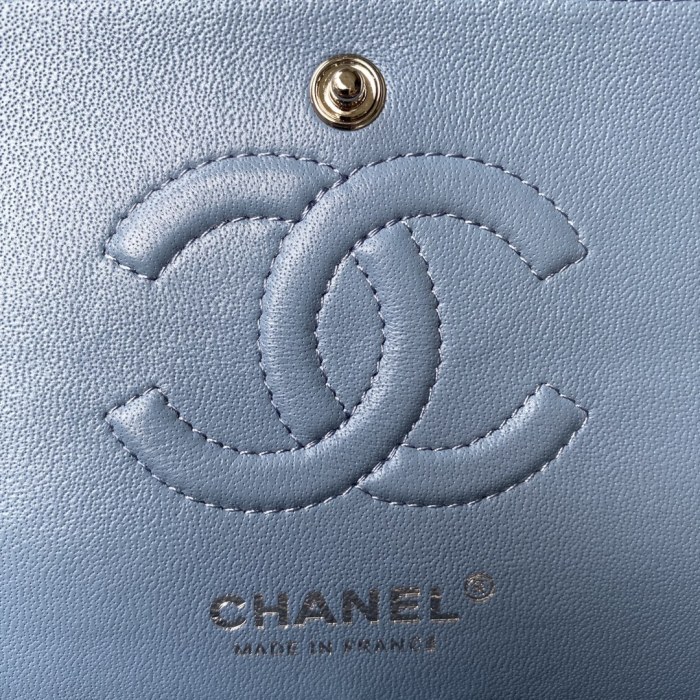 Handbag Chanel A01113 size 23 cm