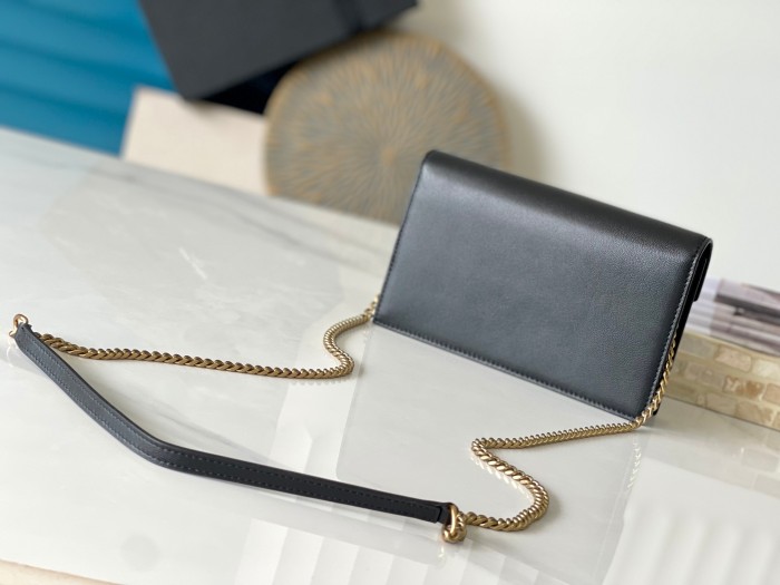 Handbags SAINT LAURENT 743050 size 19*12.5*3.5 cm