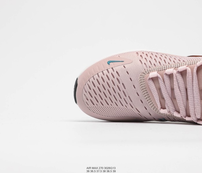 Nike Air Max 270 Sneaker 30