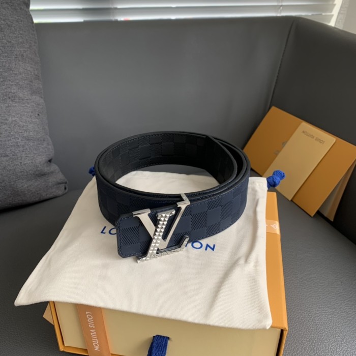 Louis Vuitton Belt 11 (width 4cm)