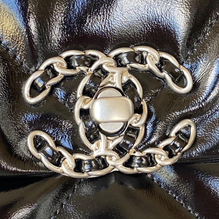 Handbag Chanel AS1160 size 26/30 cm