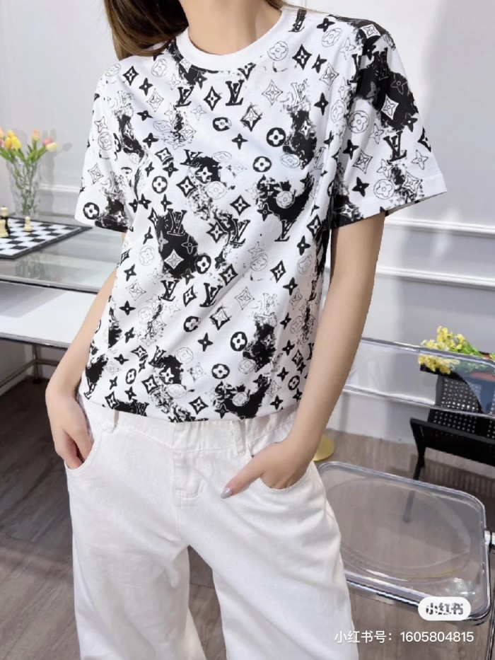 Clothes Louis Vuitton 120