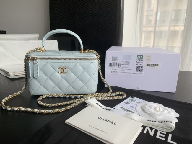 Handbag Chanel size 17.5cmx10cmx8 cm