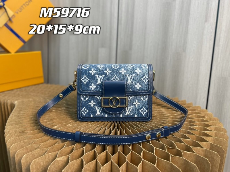 Handbag Louis Vuitton M59716 size 20 x 15 x 9 cm