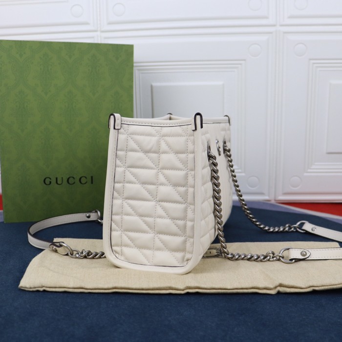 Handbag Gucci 681483 size 26.5X19X11 cm