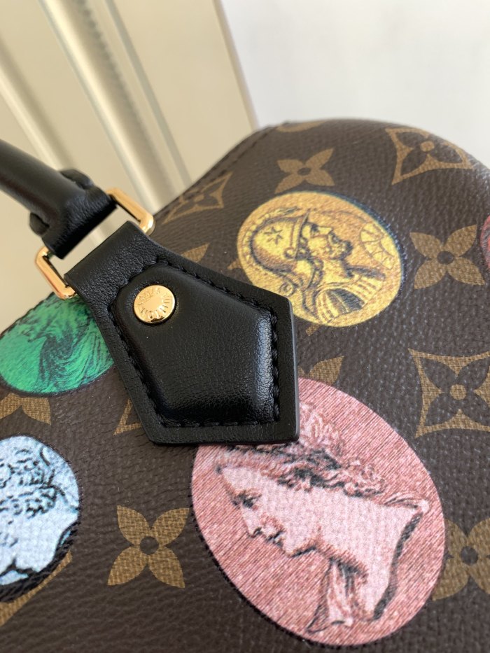 Handbag Louis Vuitton M45910 size 25.0 x 19.0 x 15.0 cm