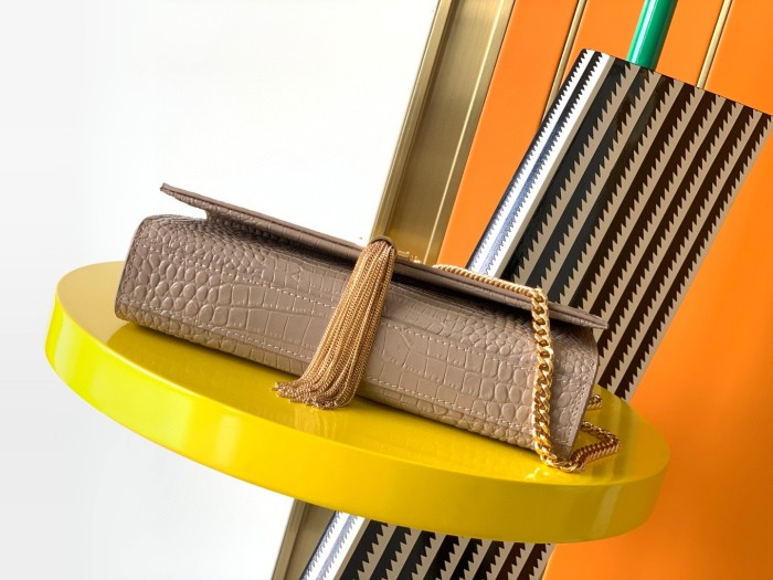 Handbags SAINT LAURENT354119 size 24x14.5x5.5 cm