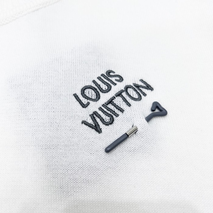 Clothes Louis Vuitton 109