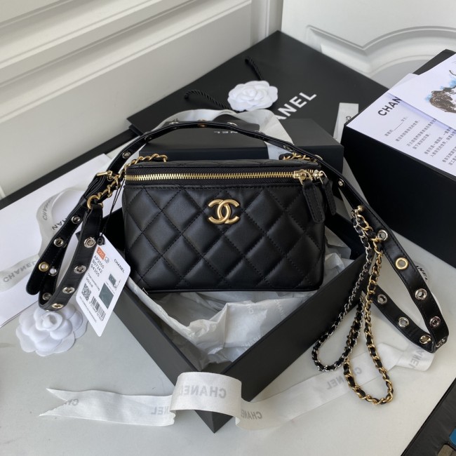 Handbag Chanel AP2550 size 9.5x17x8 cm
