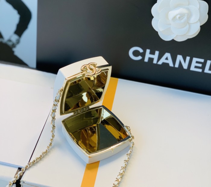 Handbag Chanel size 8*8*4 Cm