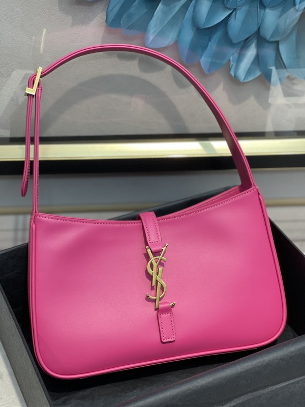 Handbags SAINT LAURENT 657228 size 24.5x16x6 cm