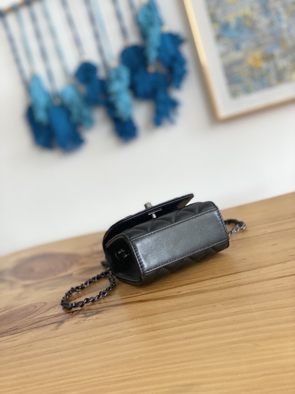 Handbag Chanel 88631 size 11 11 5 cm