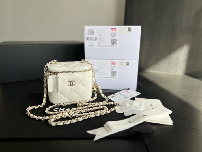 Handbag Chanel A1447 size 8.5cmx11cmx7 cm