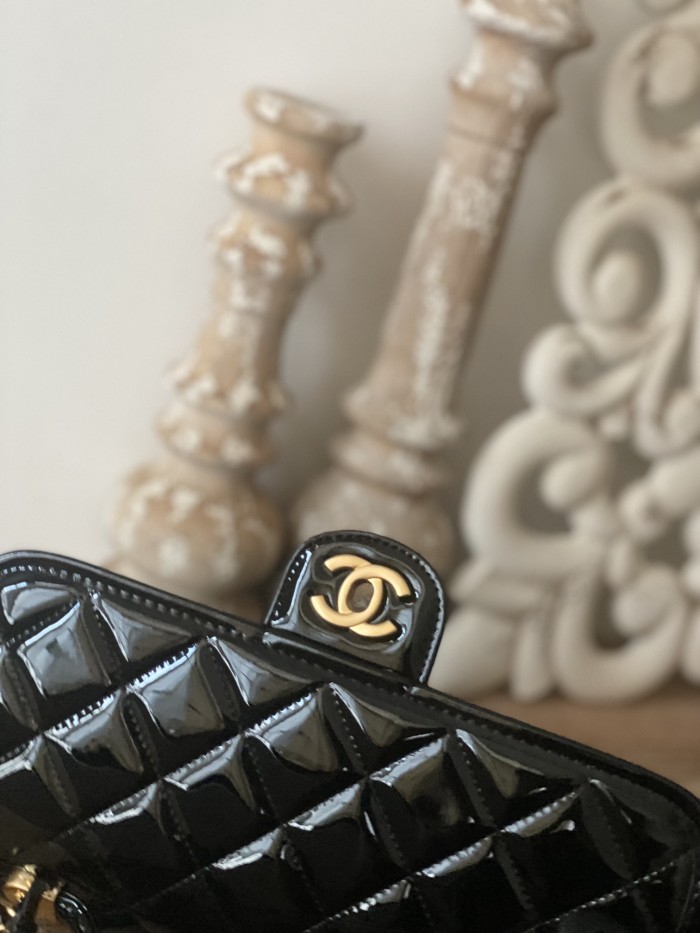 Handbag Chanel AS3653 size 25x21.5x7 cm