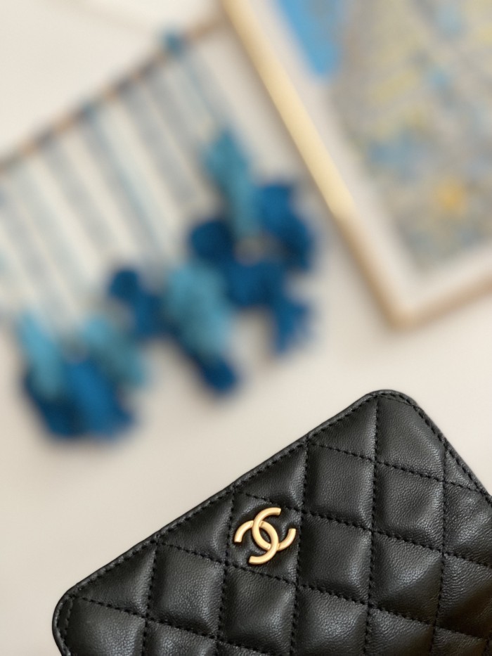 Handbag Chanel 81216 size 15.2 9.5 3.5 cm