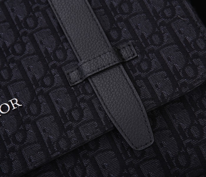 Handbag Dior 93344 size 34*25*5.5 cm