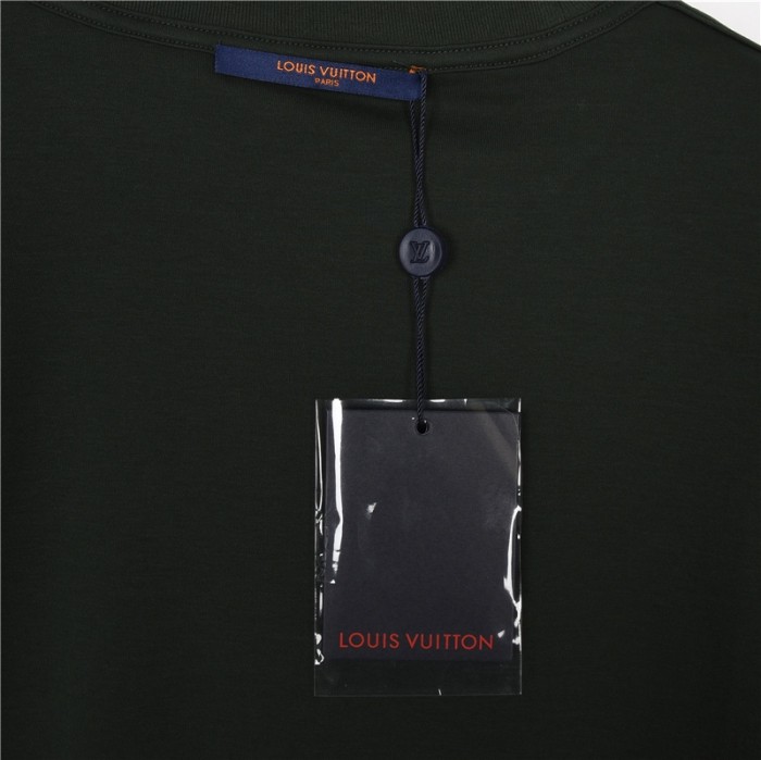 Clothes Louis Vuitton 133