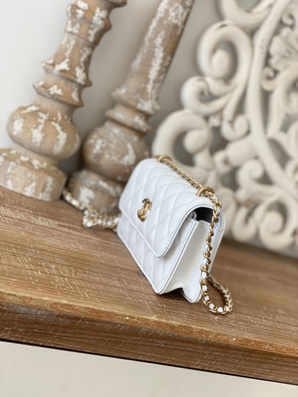 Handbag Chanel 81238 size 16 cm